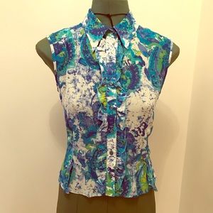 Sleeveless blouse